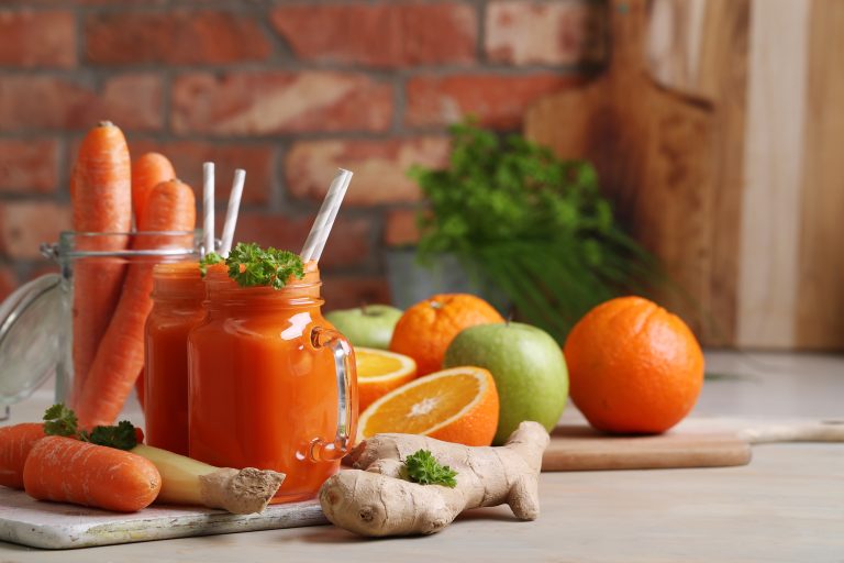Soki warzywne i owocowe w diecie: Łącząc smak ze zdrowiem